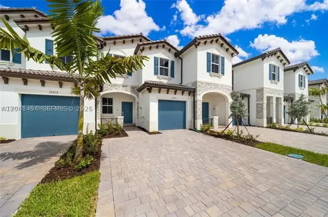 12620 NW 23rd Place Miami FL 33167