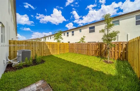 12620 NW 23rd Place Miami FL 33167