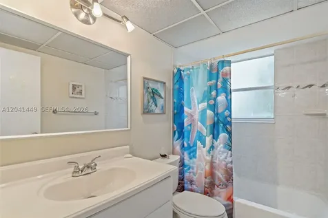 2871 Somerset Drive Lauderdale Lakes FL 33311