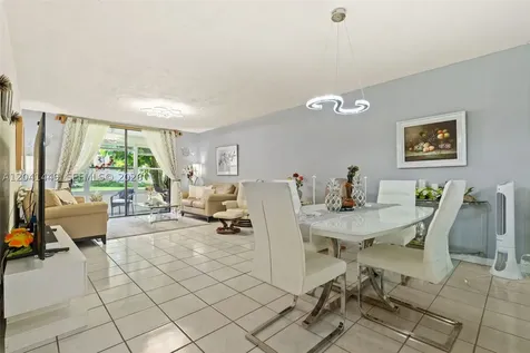 2871 Somerset Drive Lauderdale Lakes FL 33311