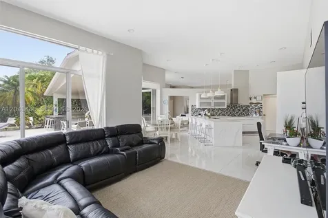 241 Fairmont Way Weston FL 33326