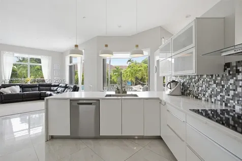 241 Fairmont Way Weston FL 33326