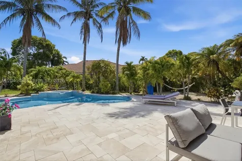 241 Fairmont Way Weston FL 33326