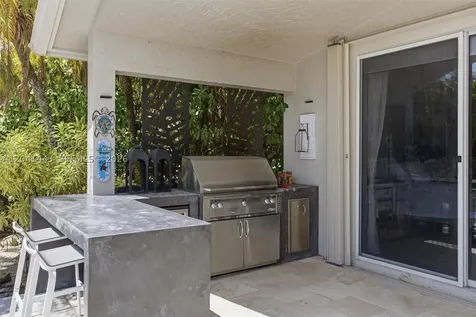 241 Fairmont Way Weston FL 33326