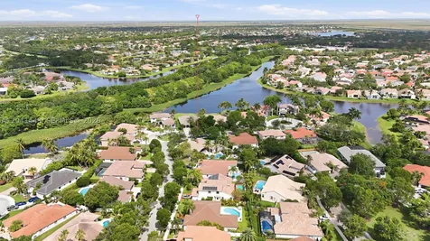 241 Fairmont Way Weston FL 33326