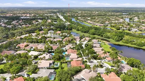 241 Fairmont Way Weston FL 33326
