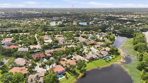 241 Fairmont Way Weston FL 33326