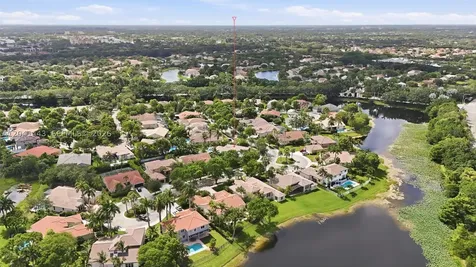 241 Fairmont Way Weston FL 33326