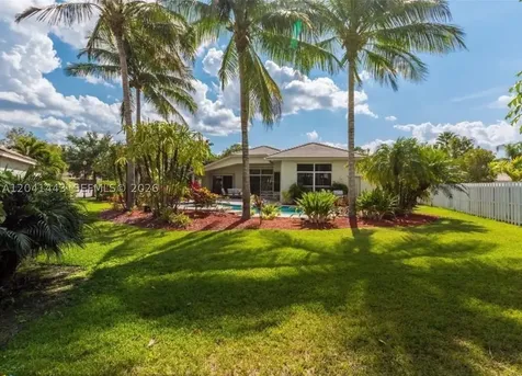 241 Fairmont Way Weston FL 33326