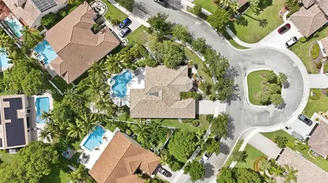 241 Fairmont Way Weston FL 33326
