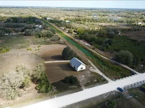 15129 NW 288th Street Okeechobee FL 34972