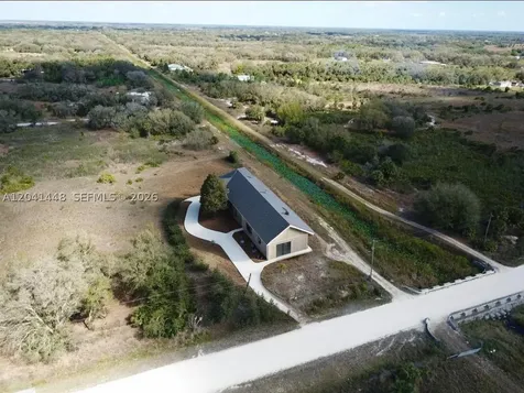 15129 NW 288th Street Okeechobee FL 34972
