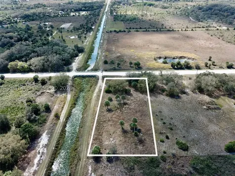 15129 NW 288th Street Okeechobee FL 34972