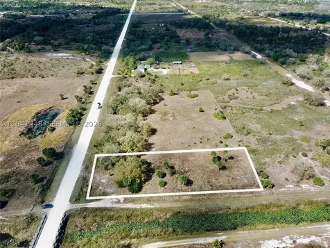 15129 NW 288th Street Okeechobee FL 34972