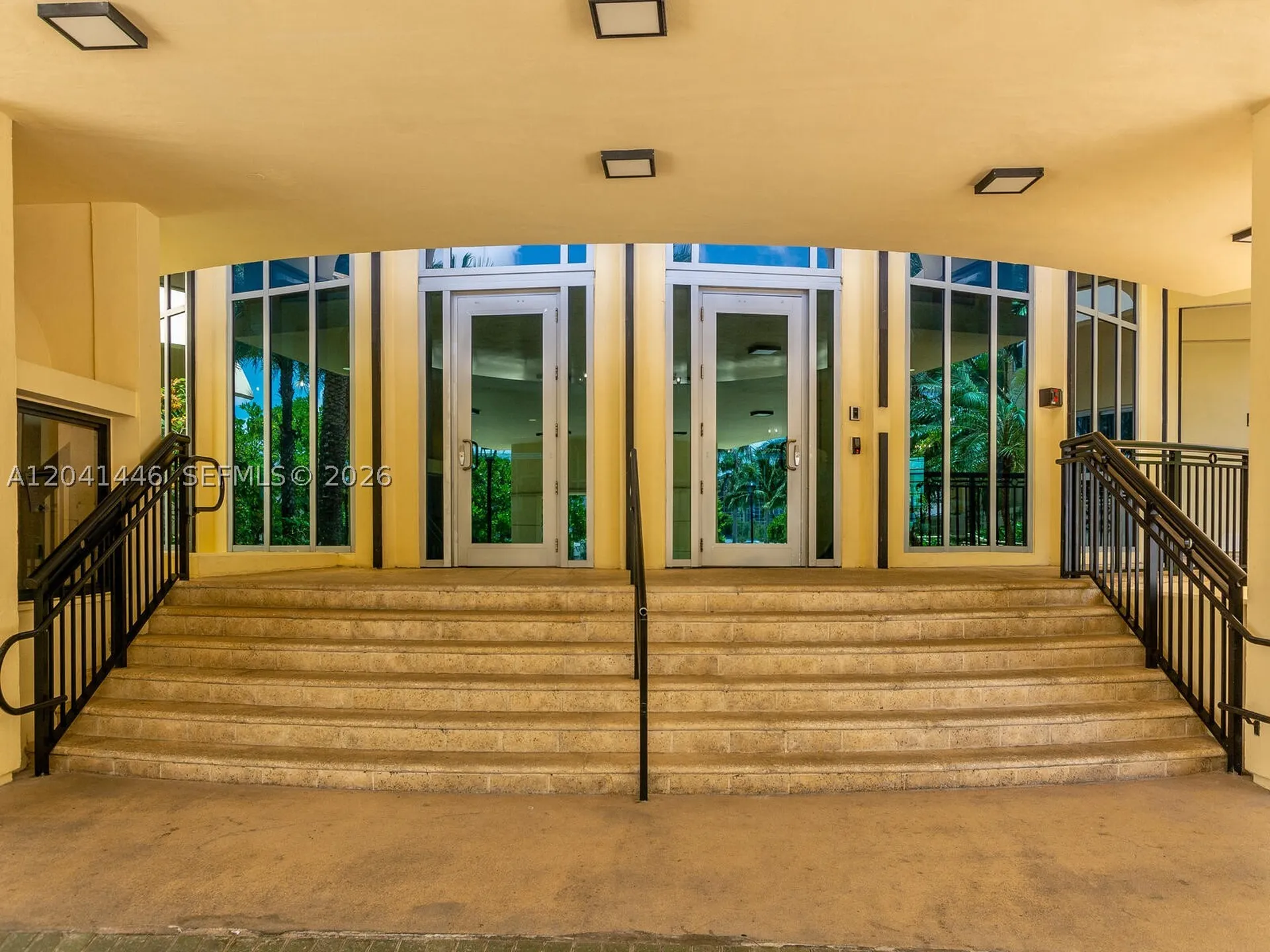 2501 S Ocean Drive Hollywood FL 33019