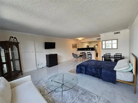 2501 S Ocean Drive Hollywood FL 33019