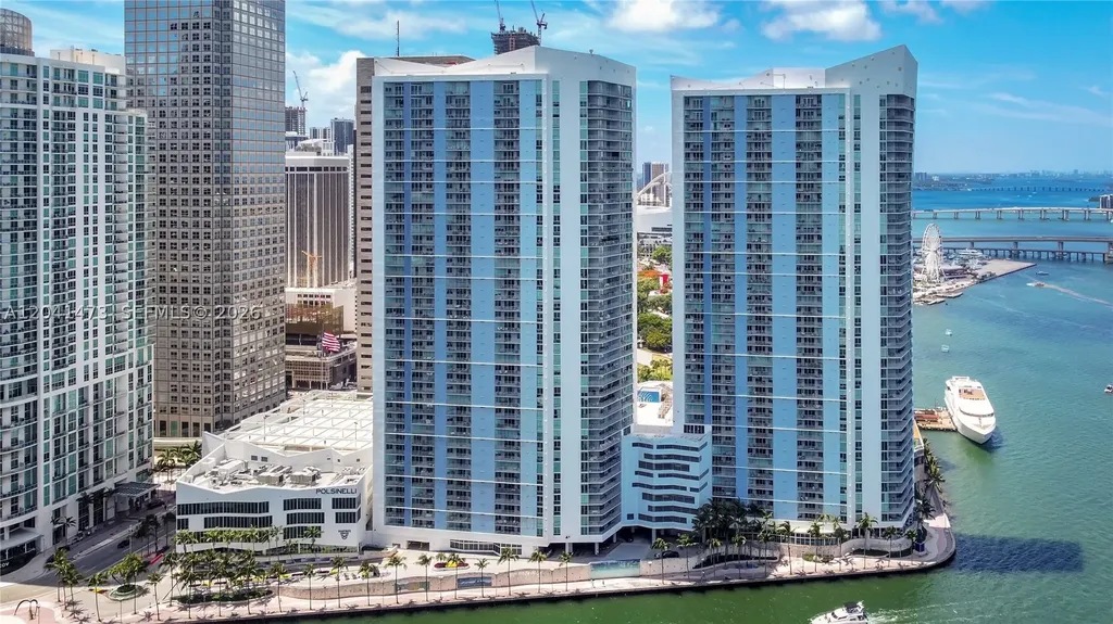 325 S Biscayne Boulevard Miami FL 33131