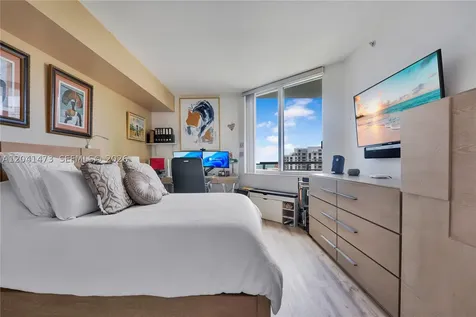 325 S Biscayne Boulevard Miami FL 33131