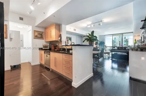 325 S Biscayne Boulevard Miami FL 33131