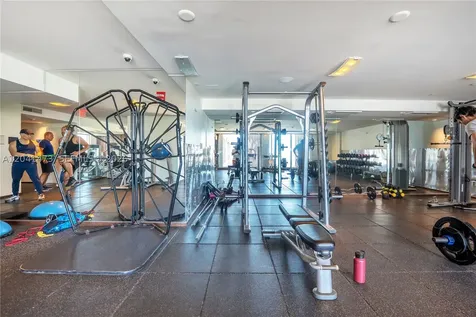 325 S Biscayne Boulevard Miami FL 33131