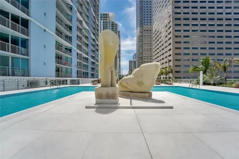 325 S Biscayne Boulevard Miami FL 33131