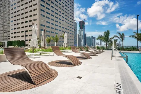 325 S Biscayne Boulevard Miami FL 33131