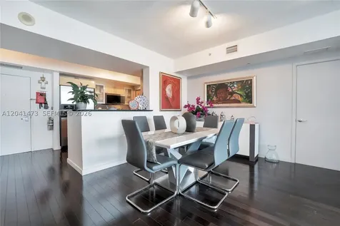 325 S Biscayne Boulevard Miami FL 33131