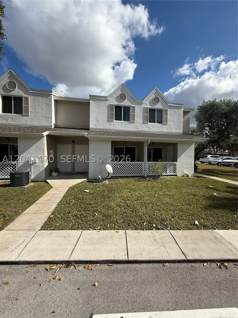 17515 NW 67th Court Hialeah FL 33015
