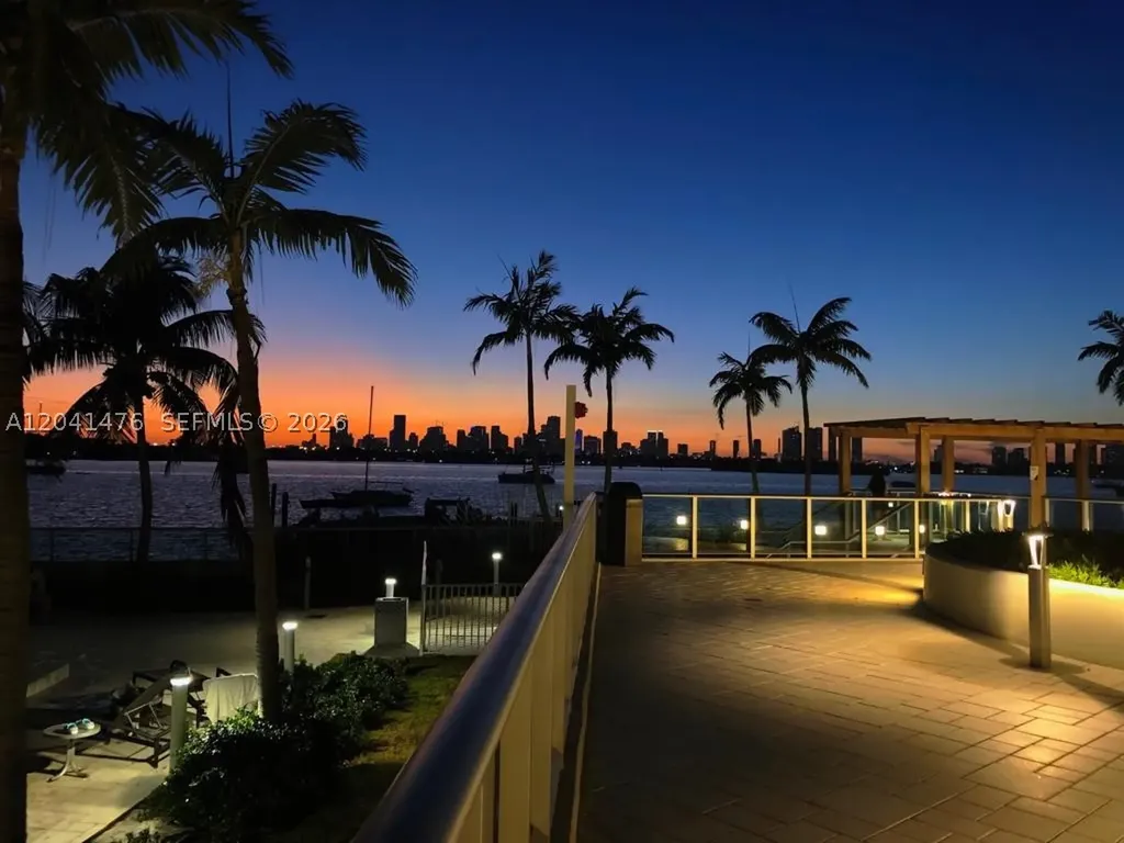 Miami Beach FL 33139