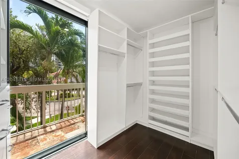 21387 Marina Cove Circle Aventura FL 33180