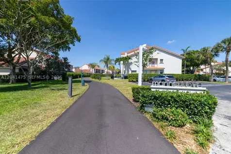 21387 Marina Cove Circle Aventura FL 33180