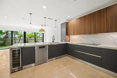 21387 Marina Cove Circle Aventura FL 33180