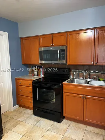 124 NW 6th Avenue Hallandale Beach FL 33009