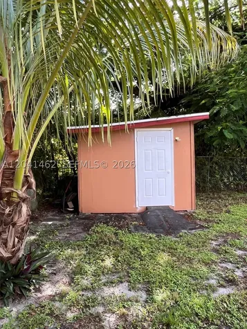124 NW 6th Avenue Hallandale Beach FL 33009