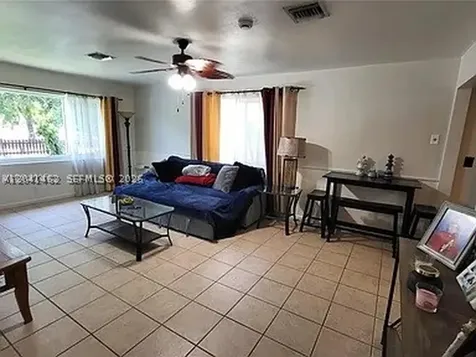 124 NW 6th Avenue Hallandale Beach FL 33009