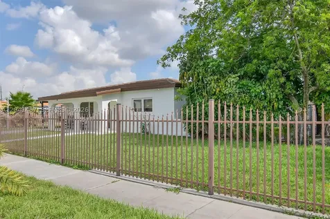 241 W 48th Street Hialeah FL 33012