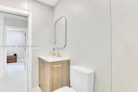 241 W 48th Street Hialeah FL 33012