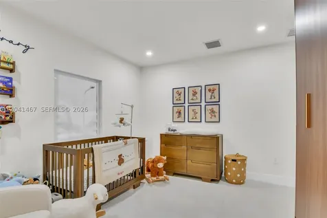 241 W 48th Street Hialeah FL 33012