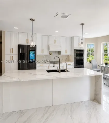 85 Gables Boulevard Weston FL 33326