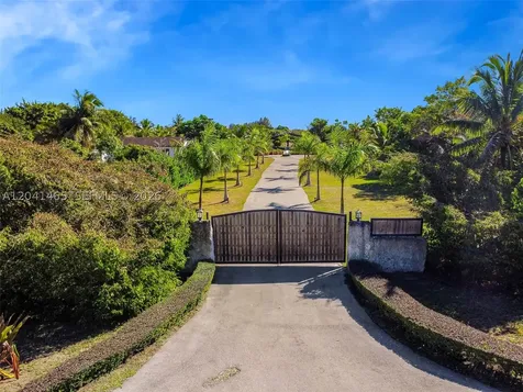 13201 SW 197th Avenue Miami FL 33196