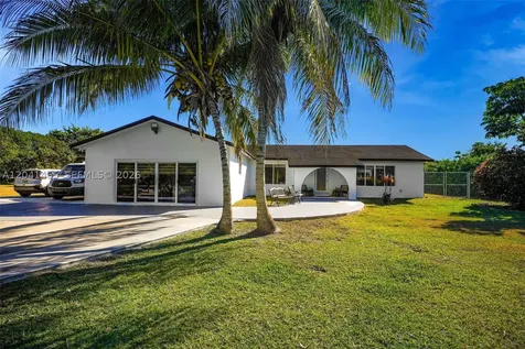 13201 SW 197th Avenue Miami FL 33196