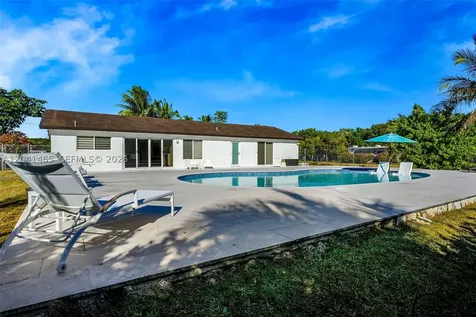 13201 SW 197th Avenue Miami FL 33196