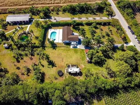 13201 SW 197th Avenue Miami FL 33196