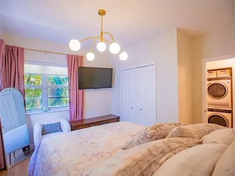 1559 Meridian Avenue Miami Beach FL 33139
