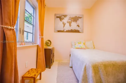 1559 Meridian Avenue Miami Beach FL 33139