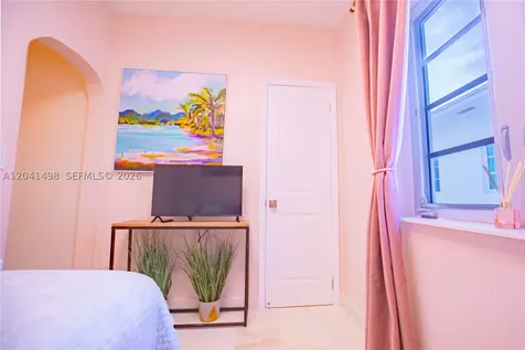 1559 Meridian Avenue Miami Beach FL 33139