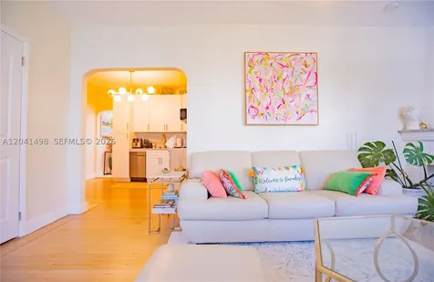 1559 Meridian Avenue Miami Beach FL 33139