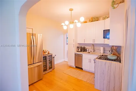1559 Meridian Avenue Miami Beach FL 33139