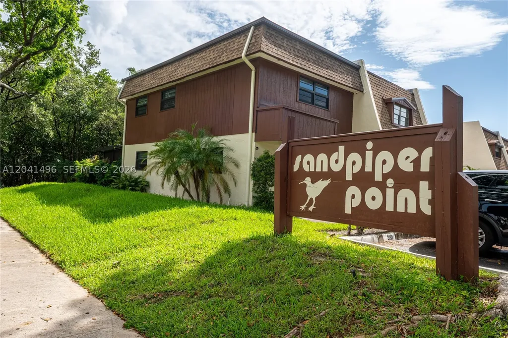 2133 N 14th Avenue Hollywood FL 33020