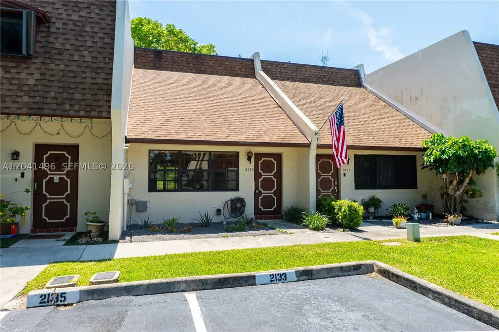 2133 N 14th Avenue Hollywood FL 33020
